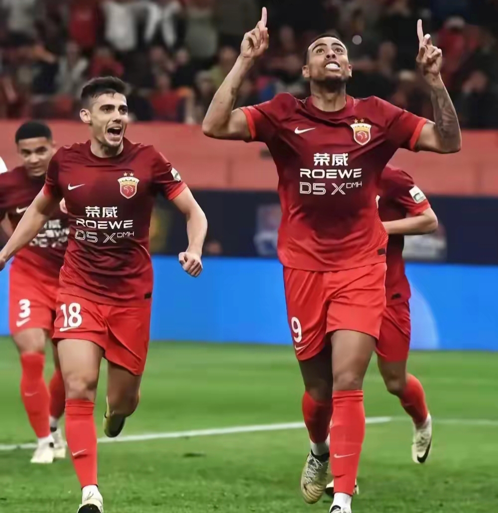 亚冠转会期再迎强敌，阿森纳迎来里程碑，主帅态度——压力陡增，阵容厚度经受考验的简单介绍