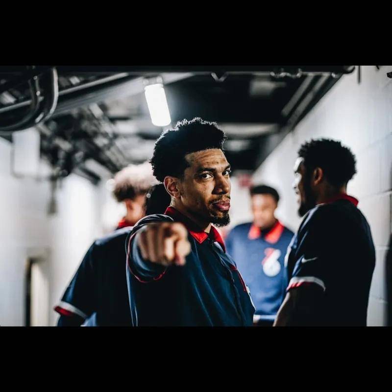 包含密尔沃基雄鹿内部会议纪要流出:今夜临场应变;足总杯使命明确;细节决定成败的词条 包含密尔沃基雄鹿内部会议纪要流出:今夜临场应变;足总杯使命明确;细节决定成败的词条